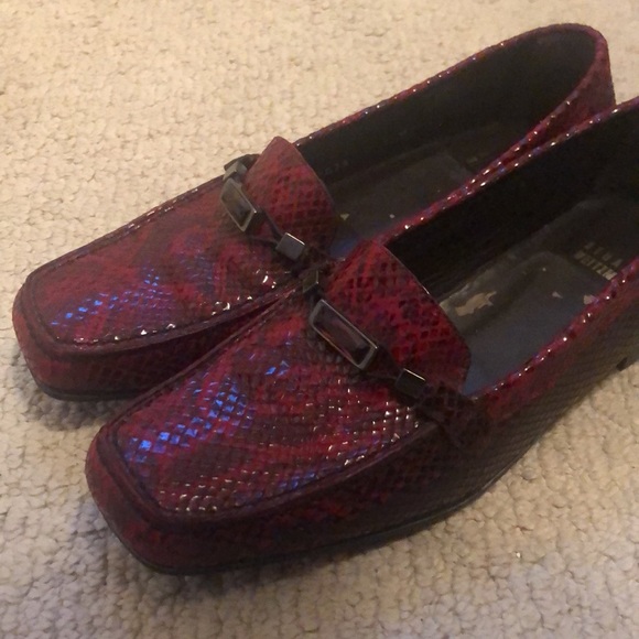 Stuart Weitzman loafer size 7.5 - Picture 8 of 8